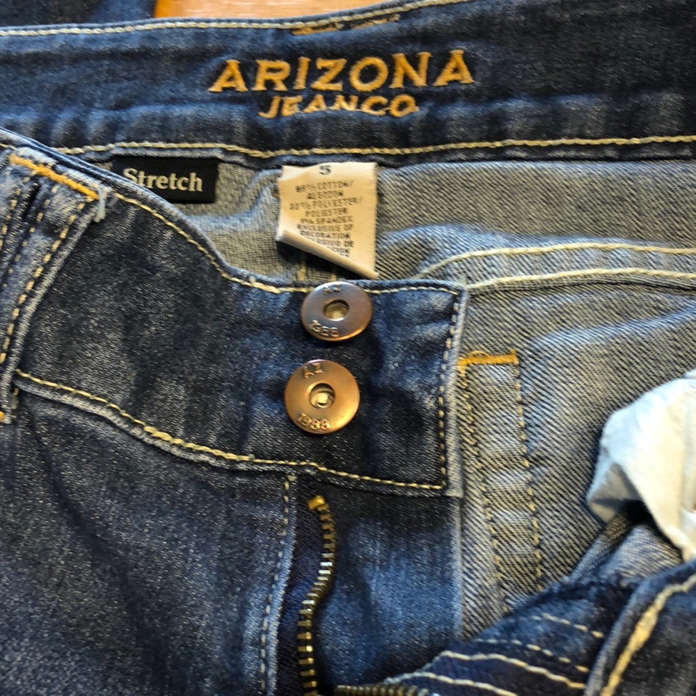 Capris - Picture 4 of 4